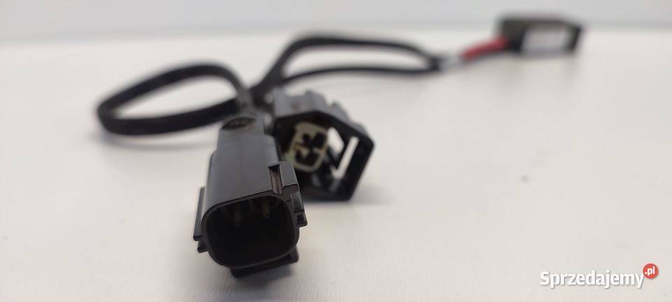 VOLVO V70 WIĄZKA PRZETWORNICA LISTWY PROGOWEJ Listwy i nakładki Listwy i nakładki