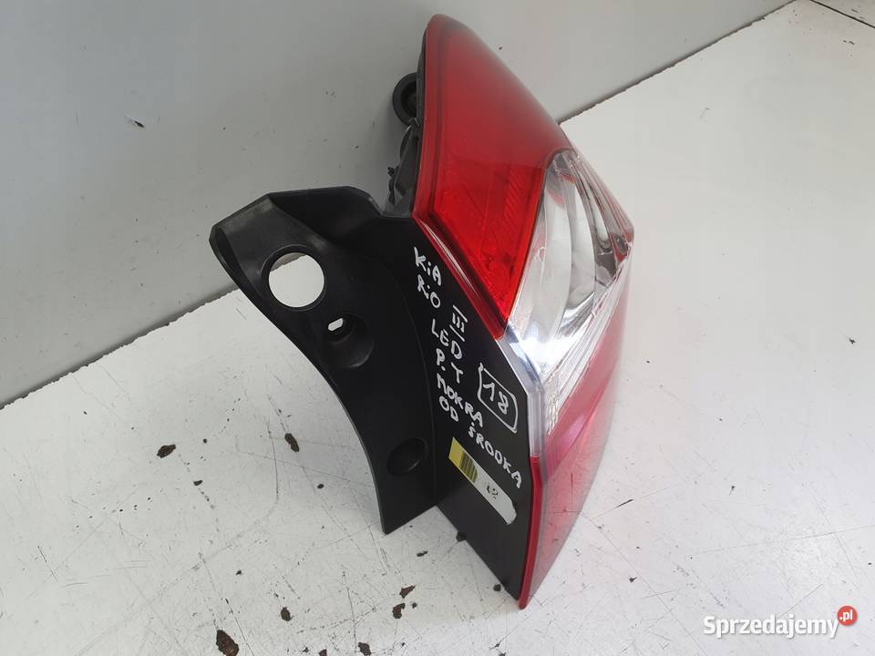 Kia Rio III 1117r TYLNA TYLNIA LAMPA LED PRAWA osobowe Rudka sprzedam