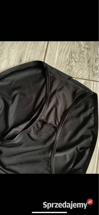 Czarny strój kąpielowy całkowity jednoczęściowy