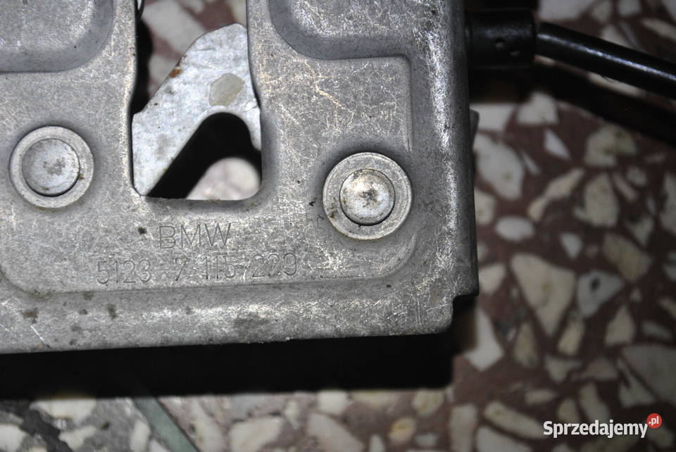 Cięgno otwierania maski BMW E60 E61 E63 E64 Karoseria Poręba