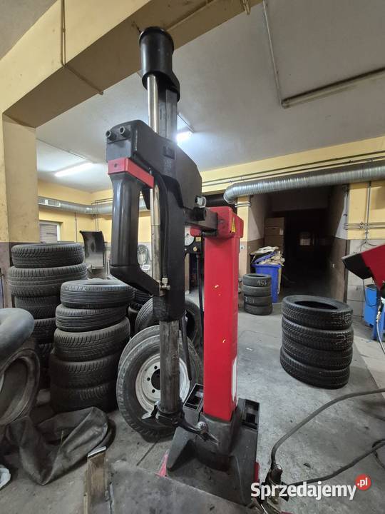 Montażownica automatyczna CORGHI A2025 DV do