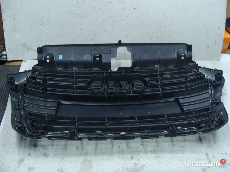 AUDI A3 LIFT GRILL ATRAPA CHŁODNICY 8V3853651AA Goleniów