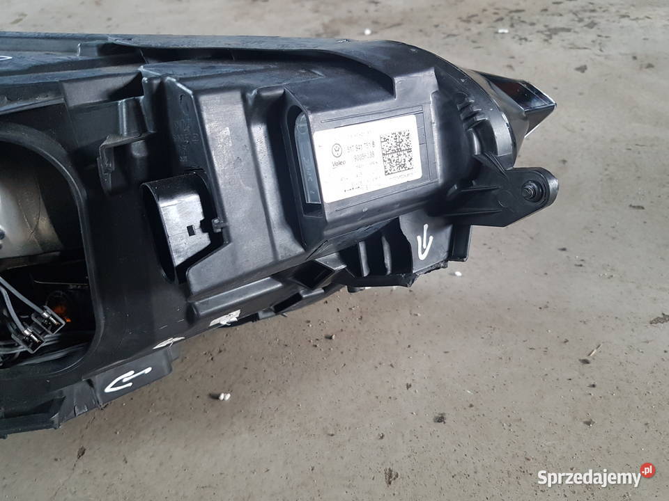 VW GOLF SPORTSVAN 2016 XENON LEWY LED 517941751B Turek sprzedam