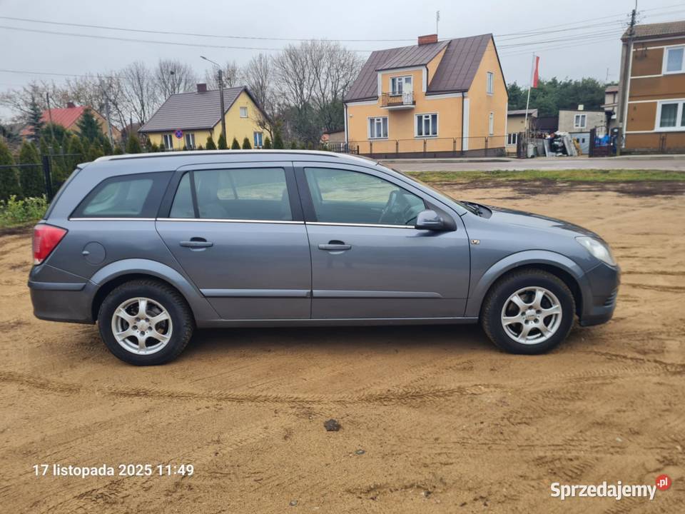 ASTRA ładna długie opłaty 2005r benzyna Grajewo