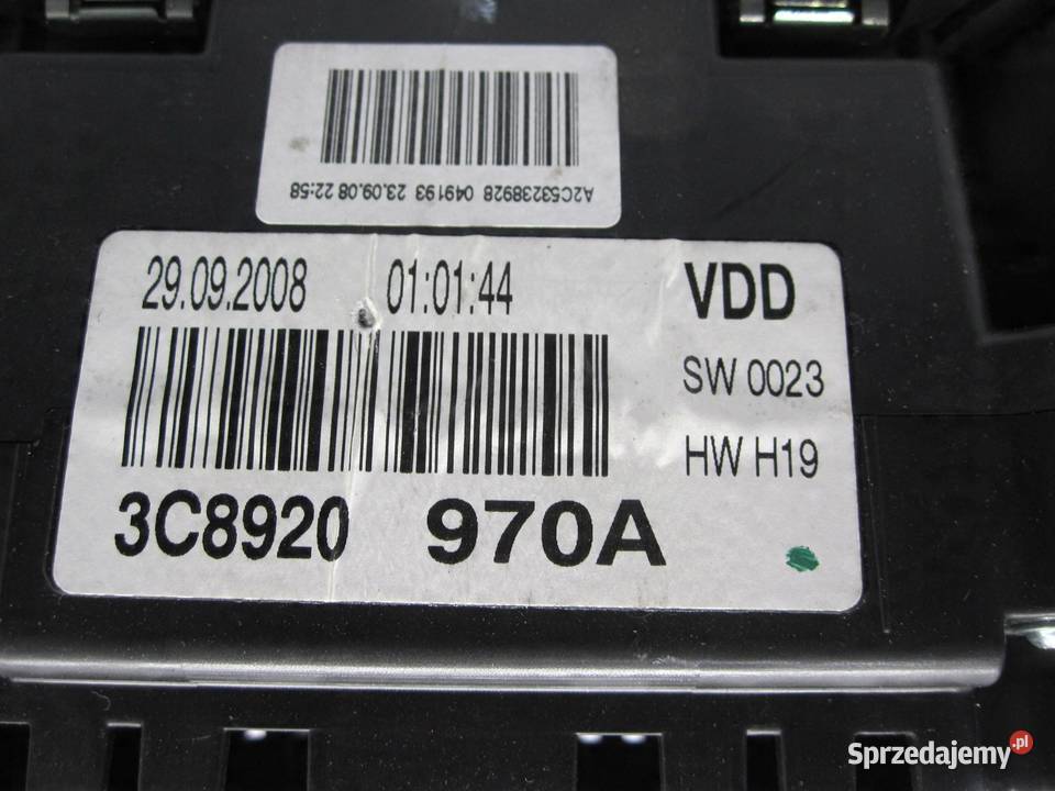VW PASSAT CC 08r licznik zegary 3C8920970A osobowe