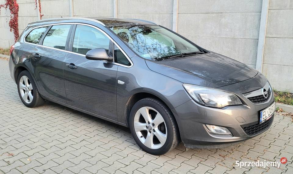 Opel Astra J 14T 140 klima navi hak Łódź