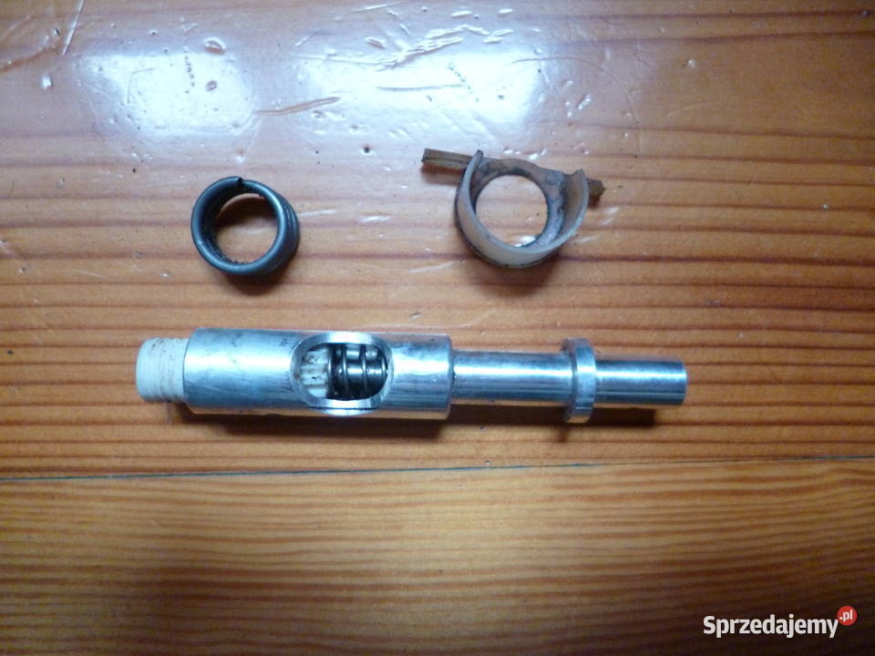 Piła spalinowa Makita DCS 400 Dolmar 100 pompka