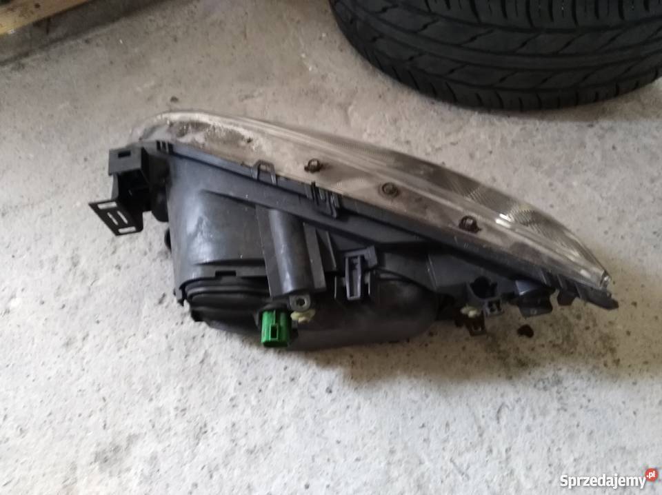 lampa prawa ford mondeo mk iii europa Oświetlenie Grudziądz