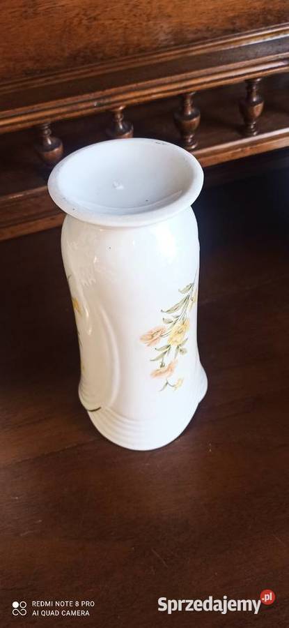 Wazon z subtelnymi kwiatami w trzech kasetonach Gdańsk sprzedam