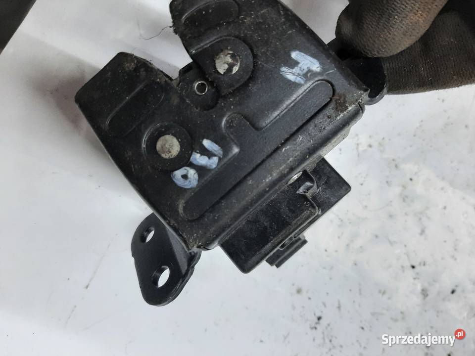 Hyundai I30 zamek klapy tylnej tył sprzedam