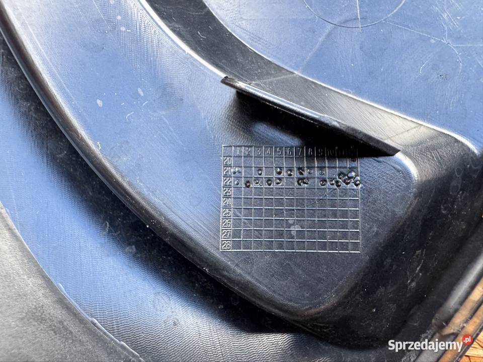 Kratka zderzaka przód lewa LH Ford fiesta mk8 osobowe wielkopolskie Międzychód
