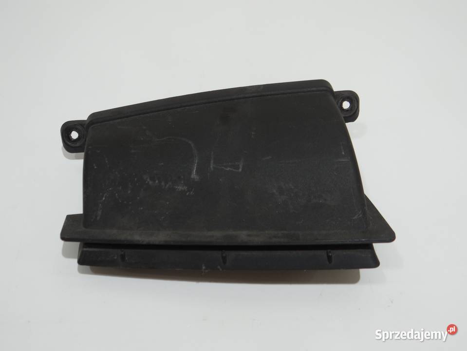 KANAŁ WLOT POWIETRZA PRAWY BMW E88 7547591 Kierownice powietrza sprzedam