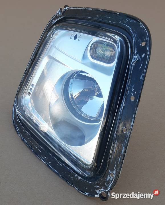 VOLVO FH4 HALOGEN DACHOWY LED GÓRNY LEWY Bieleń