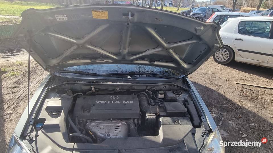 Toyota Avensis II 20 benzyna kombi elektrochrom. lusterko wst. łódzkie Łódź sprzedam