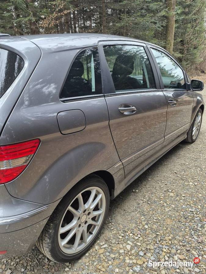 Mercedes benz b180 2010r 17 benzyna czujnik parkowania podkarpackie Kramarzówka