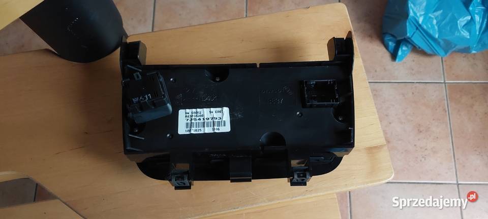 Panel nawiewu klimatyzacji Fiat Grande Punto Panele sterowania, przełączniki Szczecin sprzedam