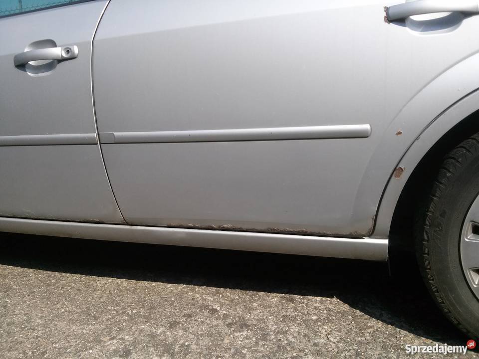 Ford Mondeo MK3 GHIA 20 benzyna 146 2001 r elektryczne lusterka Samochody osobowe