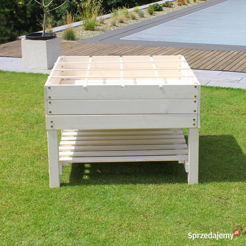 Niski stolik do prac ogrodowych Trzemeśnia