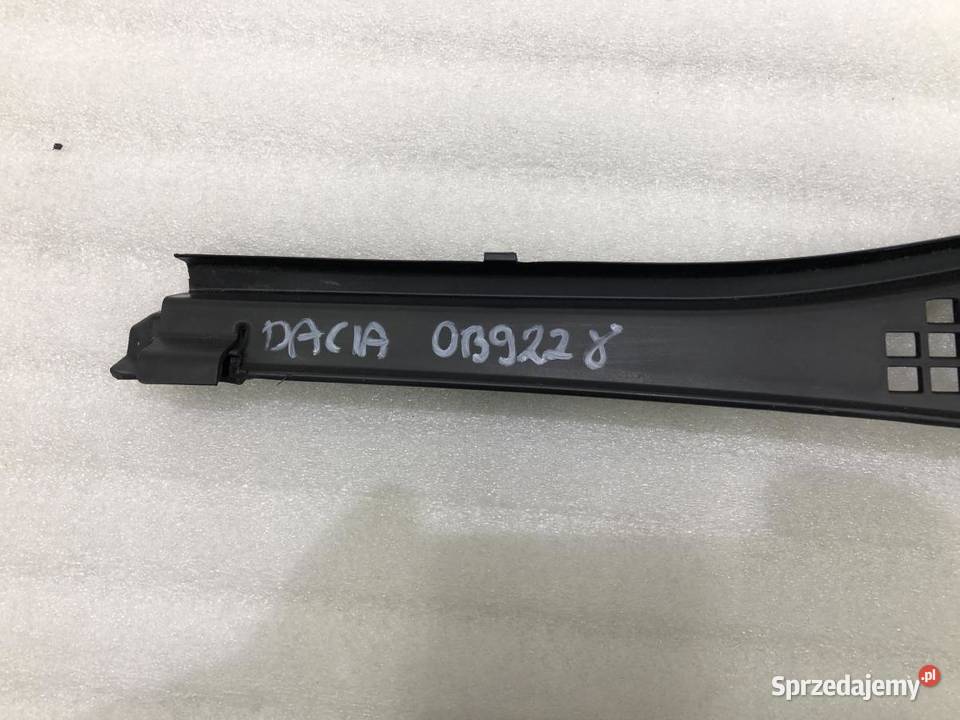 PODSZYBIE PRAWE DACIA SANDERO I 8200294316 Karoseria