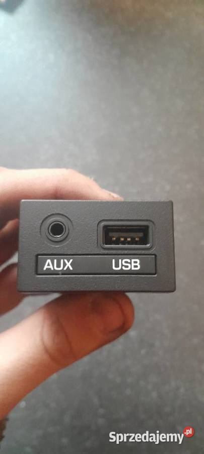 Sprzedam gniazdo aux usb hyundai i10 II 132013 Pozostałe