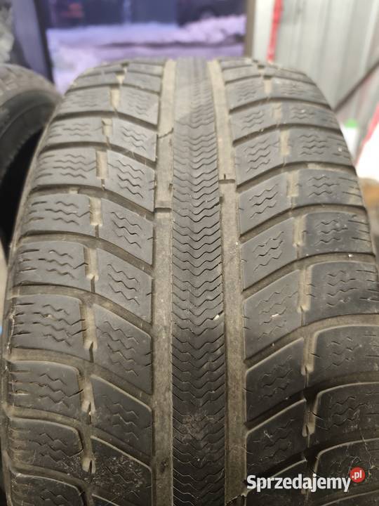 Opony zimowe 22545R17 Michelin Motoryzacja