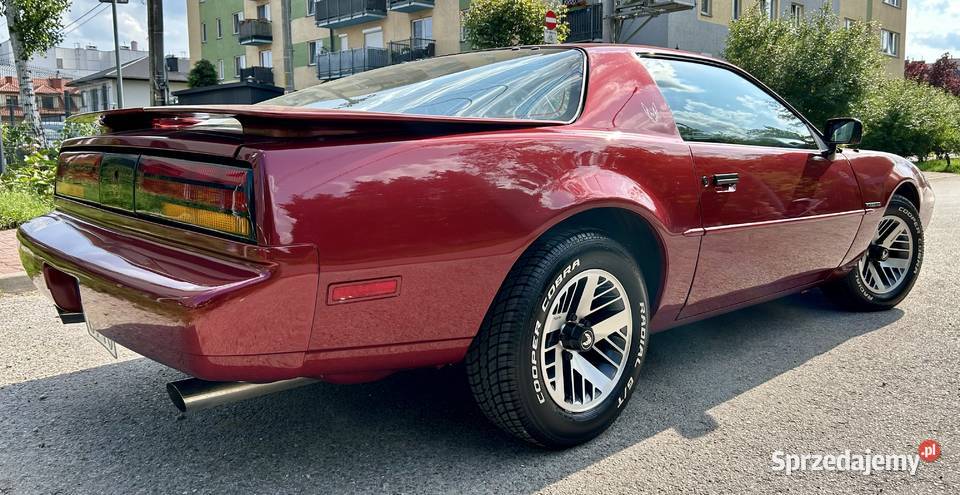 Pontiac Firebird 1991 50 V8 stan kolekcjonerski Ząbki