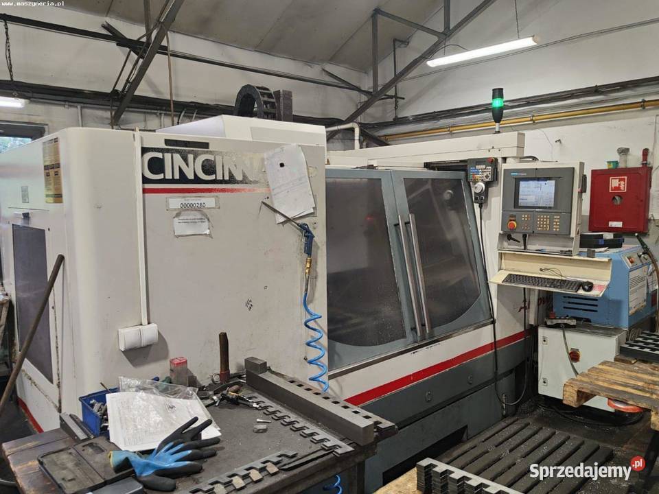 Centrum obróbcze CNC CINCINNATI ARROW 1250