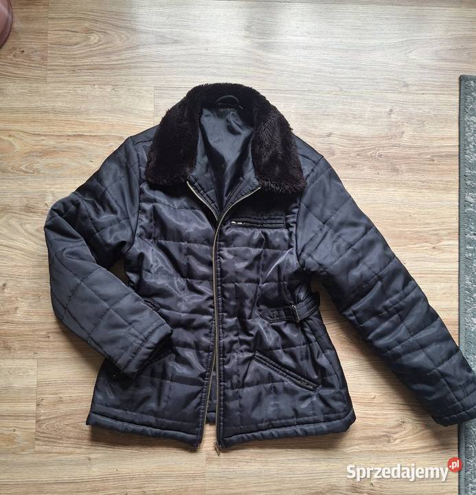 Cudna czarna kurtka z futerkiem jesienna małopolskie Kraków