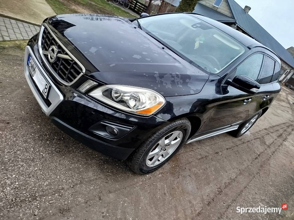 Volvo XC 60 24d D5 5 cylindry R design