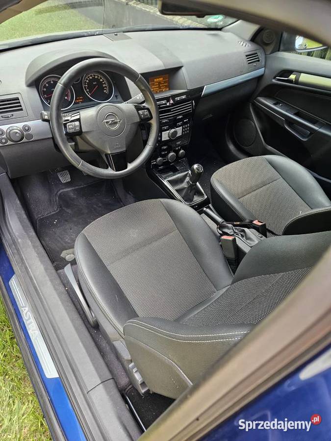 Opel Astra H GTC 2010r 18 140 Gomunice