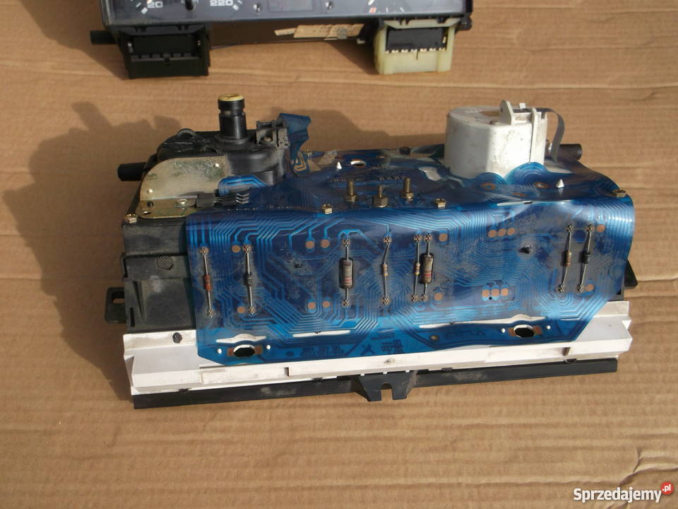 Prędkościomierze zegary VW Golf II