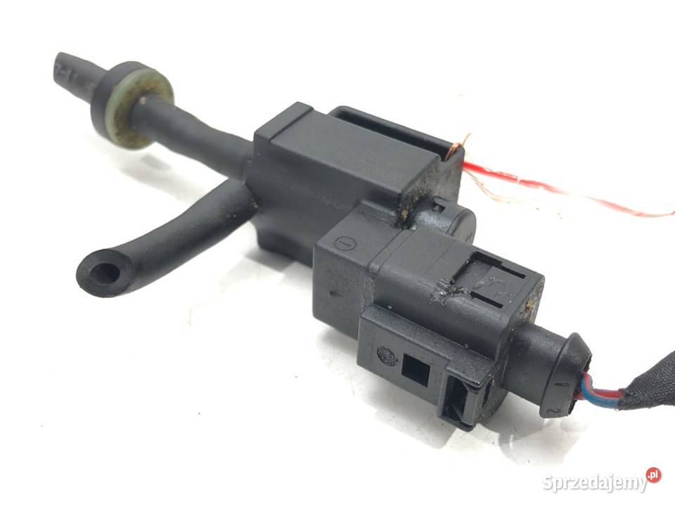 ZAWÓR PODCIŚNIENIA VW GOLF VI 12 105 037906283C