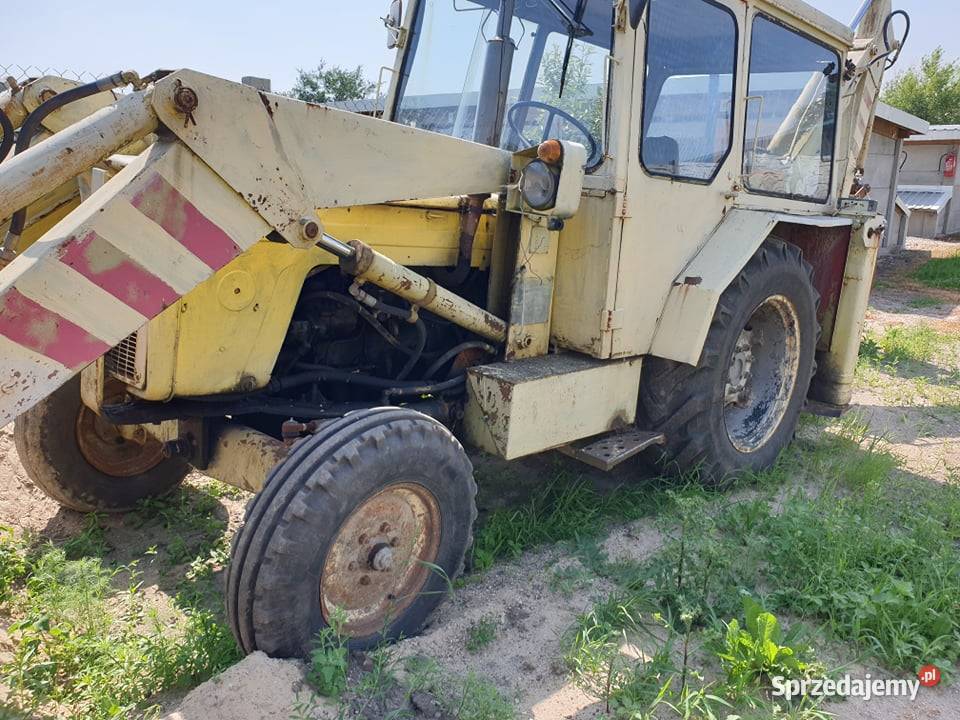 OSTRÓWEK KOPARKOŁADOWARKA WIDŁY DO PALET Koparko ładowarki Bielawy