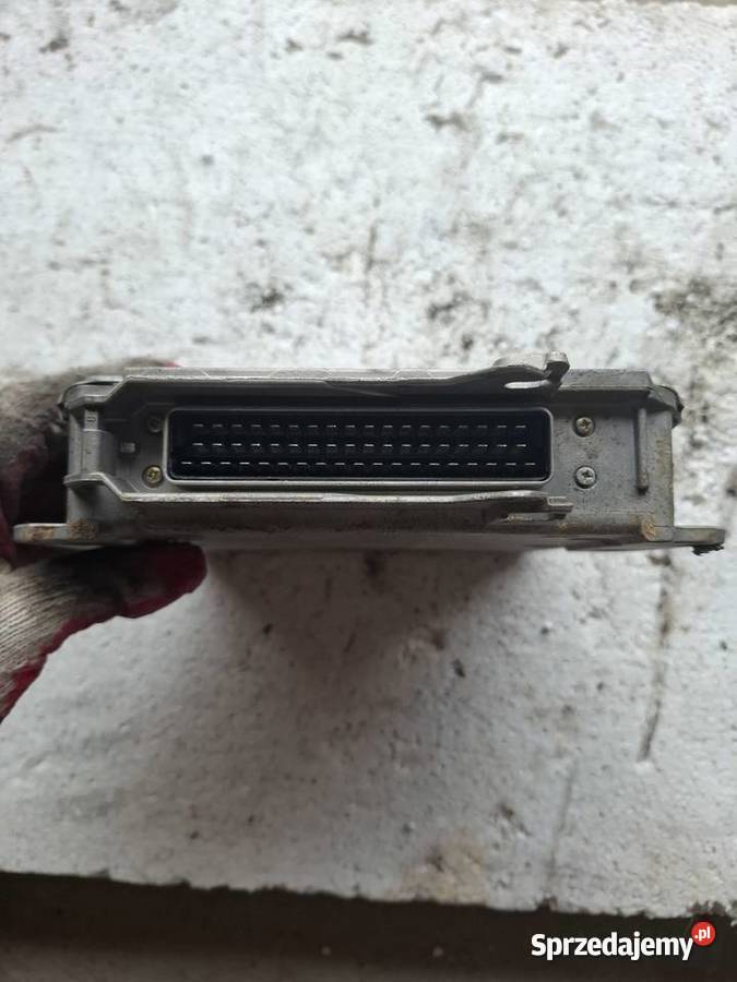 Komputer Silnika Audi 80 B4