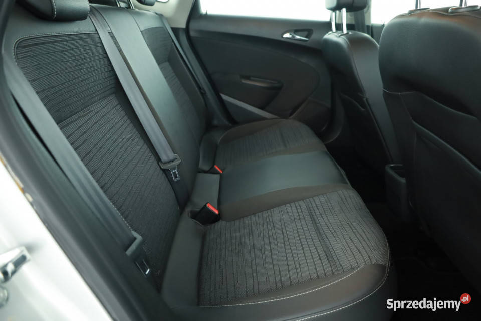 Opel Astra 14 T manualna Piaseczno