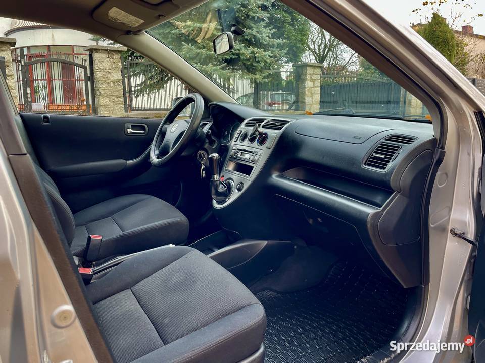 ŚlicznaZadbanaHondaCivicVII2005rLift14Benz Zduńska Wola