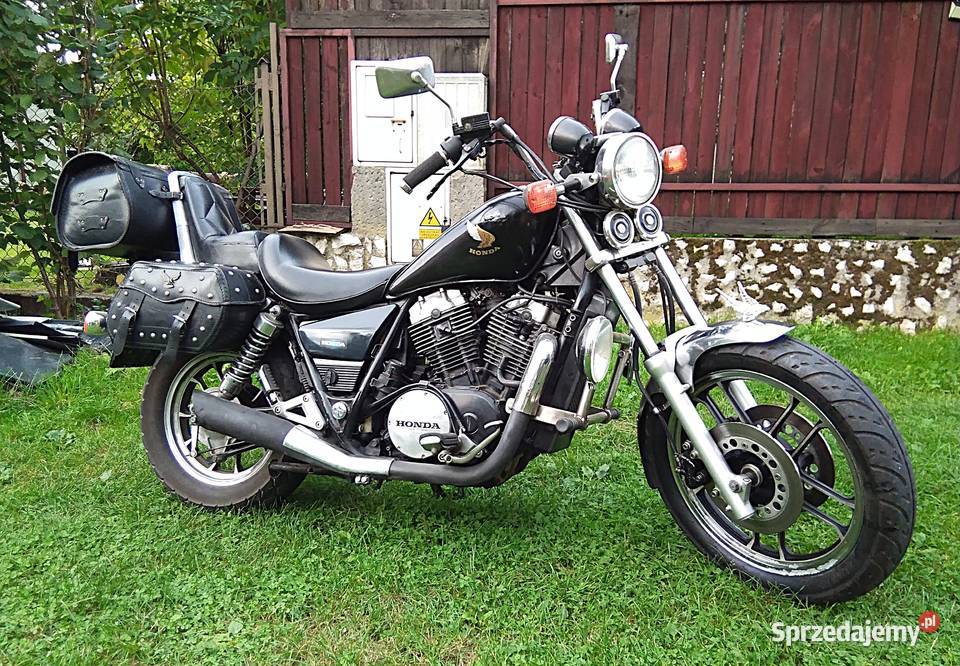 Honda Shadow VT 700 C chopper Skawina