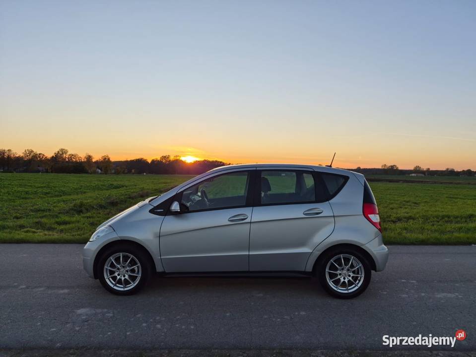 Mercedes a 160 blueefficiency 10r lift radio Klasa A łódzkie