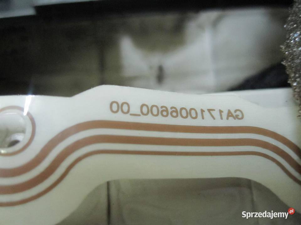 FORD C MK2 II 20 TDCI 13r schowek podsufitki osobowe sprzedam