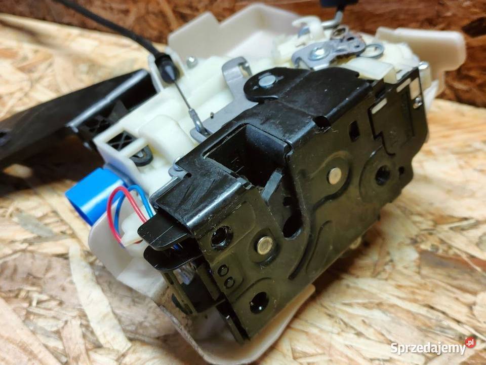 Zamek Drzwi Vw T6 Prawy Przód osobowe Części samochodowe Pleszew
