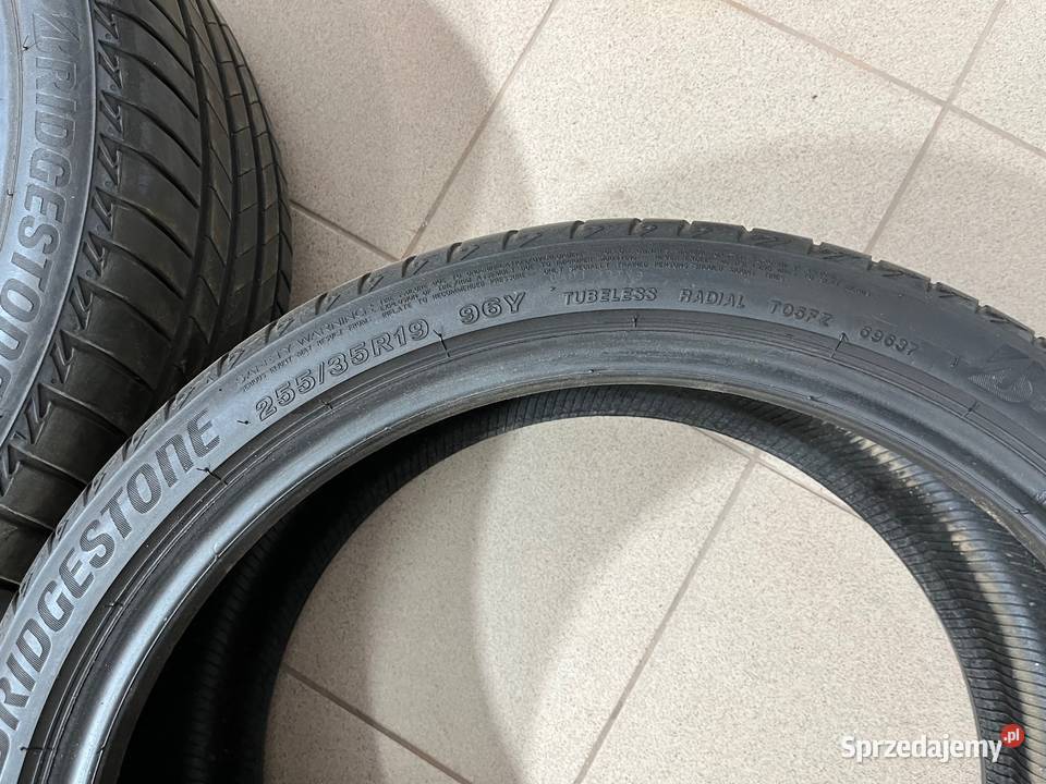 Opony Bridgstone 255 x 35 R19 Samochodowe Ząbki
