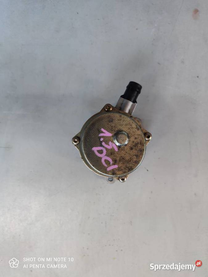 Pompa Vacum Renault 15 DCI 8200113585 osobowe Silniki i osprzęt sprzedam