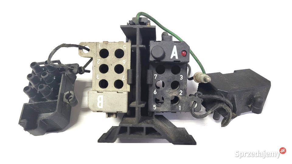 GNIAZDO DIAGNOSTYCZNE 3545007 VOLVO 850 wyposażenie elektryczne