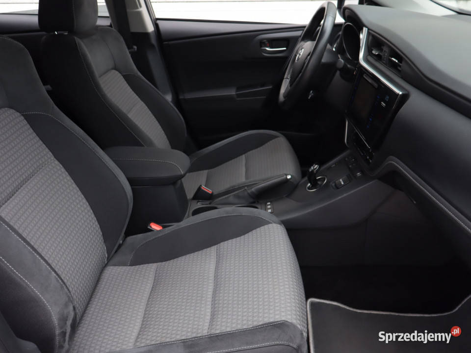 Toyota Auris Hybrid Bielany Wrocławskie