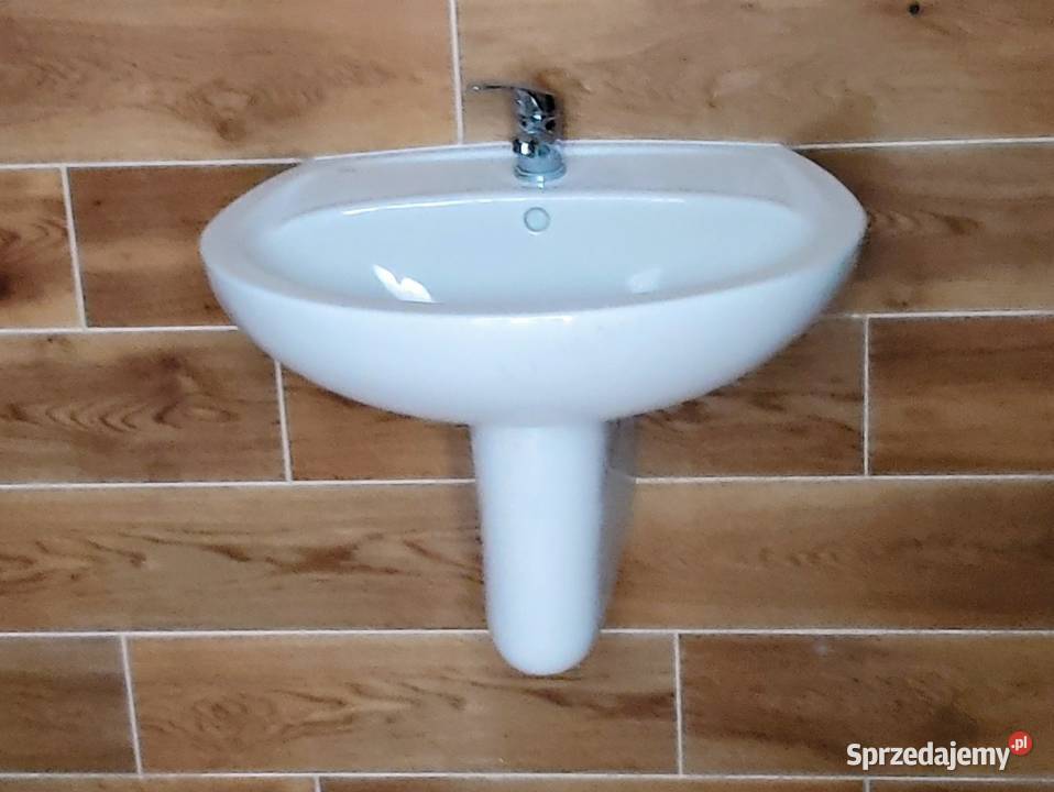 Umywalkę z postumentem sprzedam Dom i Ogród Chrzanów sprzedam