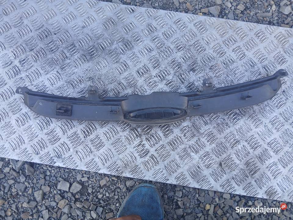 Grill atrapa chłodnicy Ford Fiesta Mk7 VII 0812r Radłów
