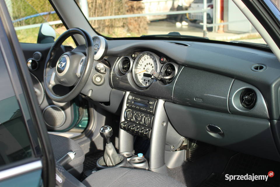 Mini Cooper R50 16 Benzyna 2003 British Racing Wieliczka