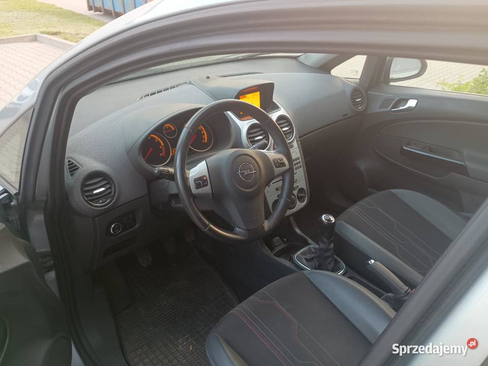 Opel Corsa D 13 cdti 95 5 drzwi poliftowy