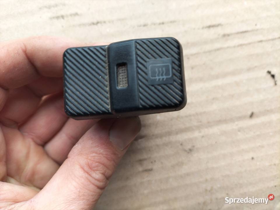 WŁĄCZNIK OGRZEWANIA SZYBY TYŁ PASSAT B3 osobowe