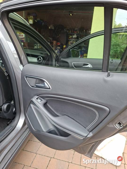 MercedesBenz GLA 180 16 Manual Benzyna 2016r Dębica